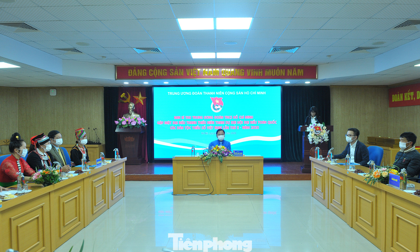 Vận động không xuất nhập cảnh trái phép để phòng chống dịch COVID-19 ảnh 1