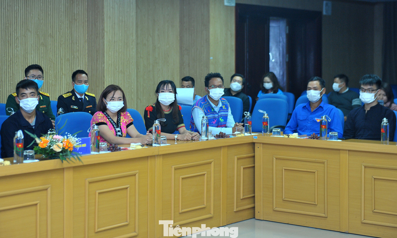 Vận động không xuất nhập cảnh trái phép để phòng chống dịch COVID-19 ảnh 2