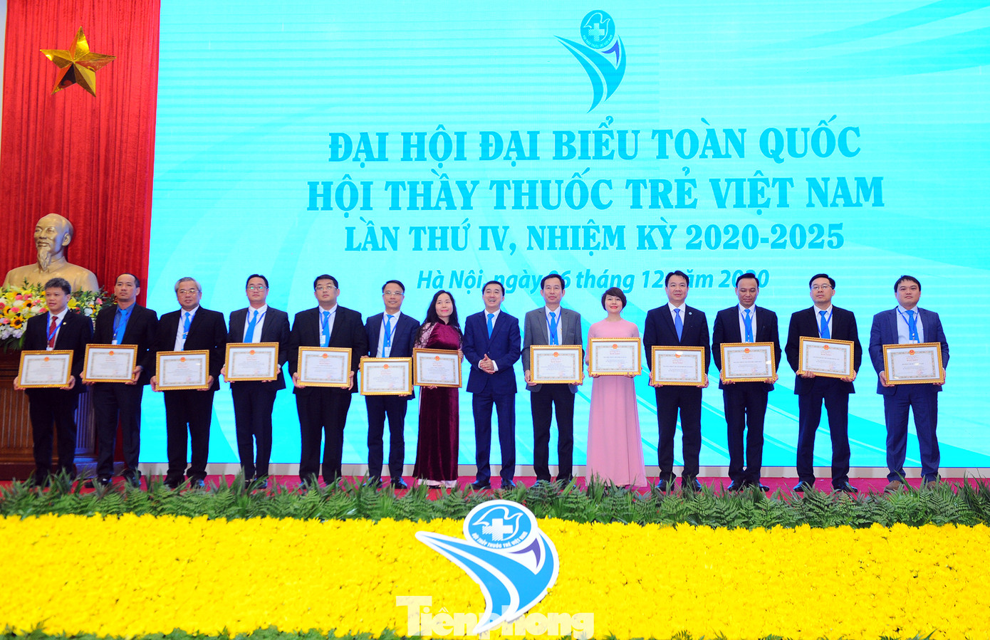 Thầy thuốc trẻ Việt Nam khám, phát thuốc miễn phí hơn 4 triệu lượt người ảnh 8