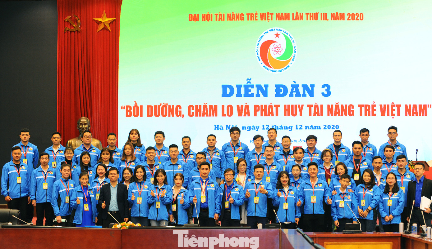 Phá bỏ rào cản tâm lý 'tuổi nhỏ làm việc nhỏ' và giao việc khó việc mới cho người trẻ ảnh 6