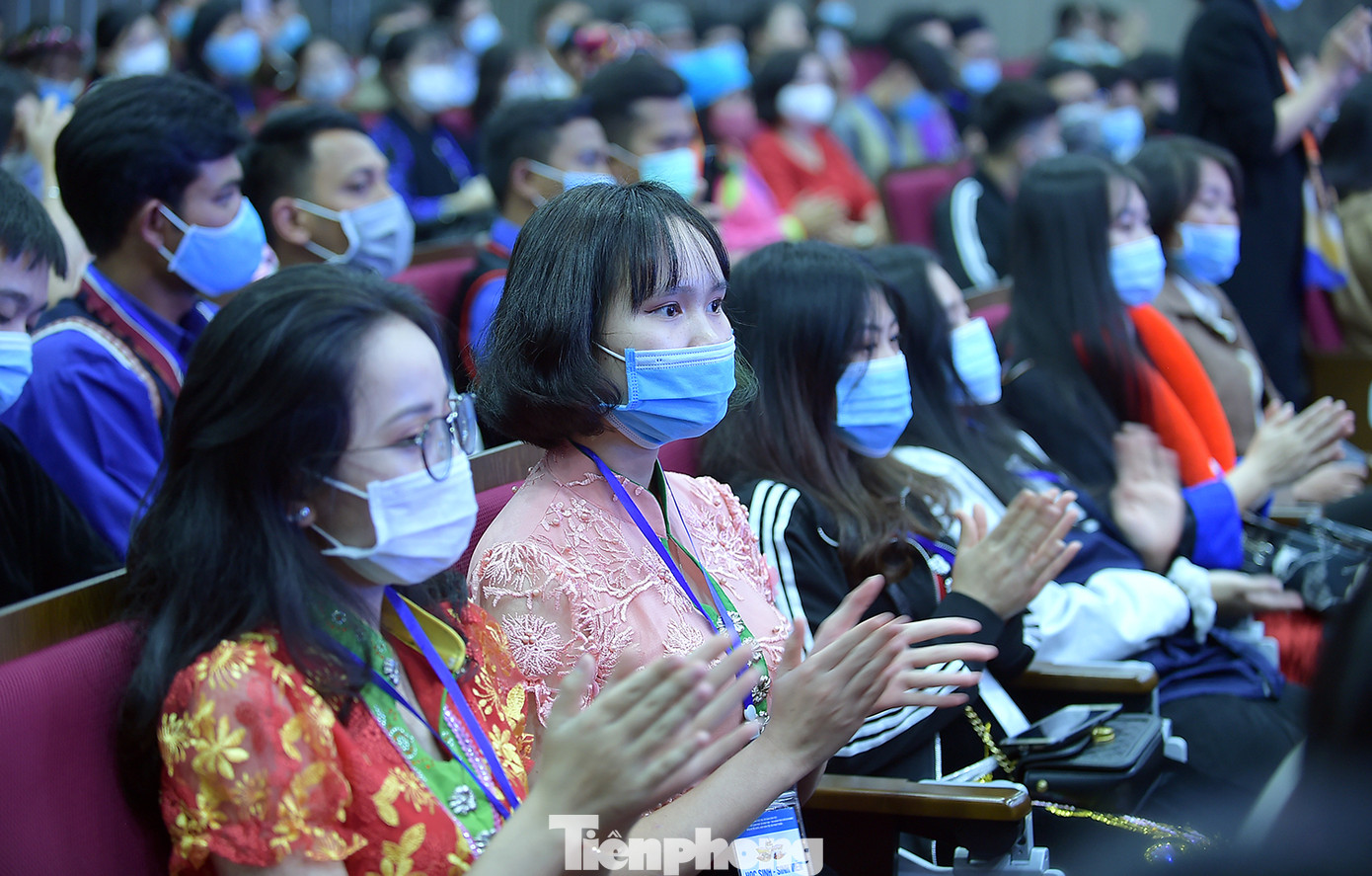 Giữ gìn văn hóa và hồn cốt người dân tộc thiểu số ảnh 2