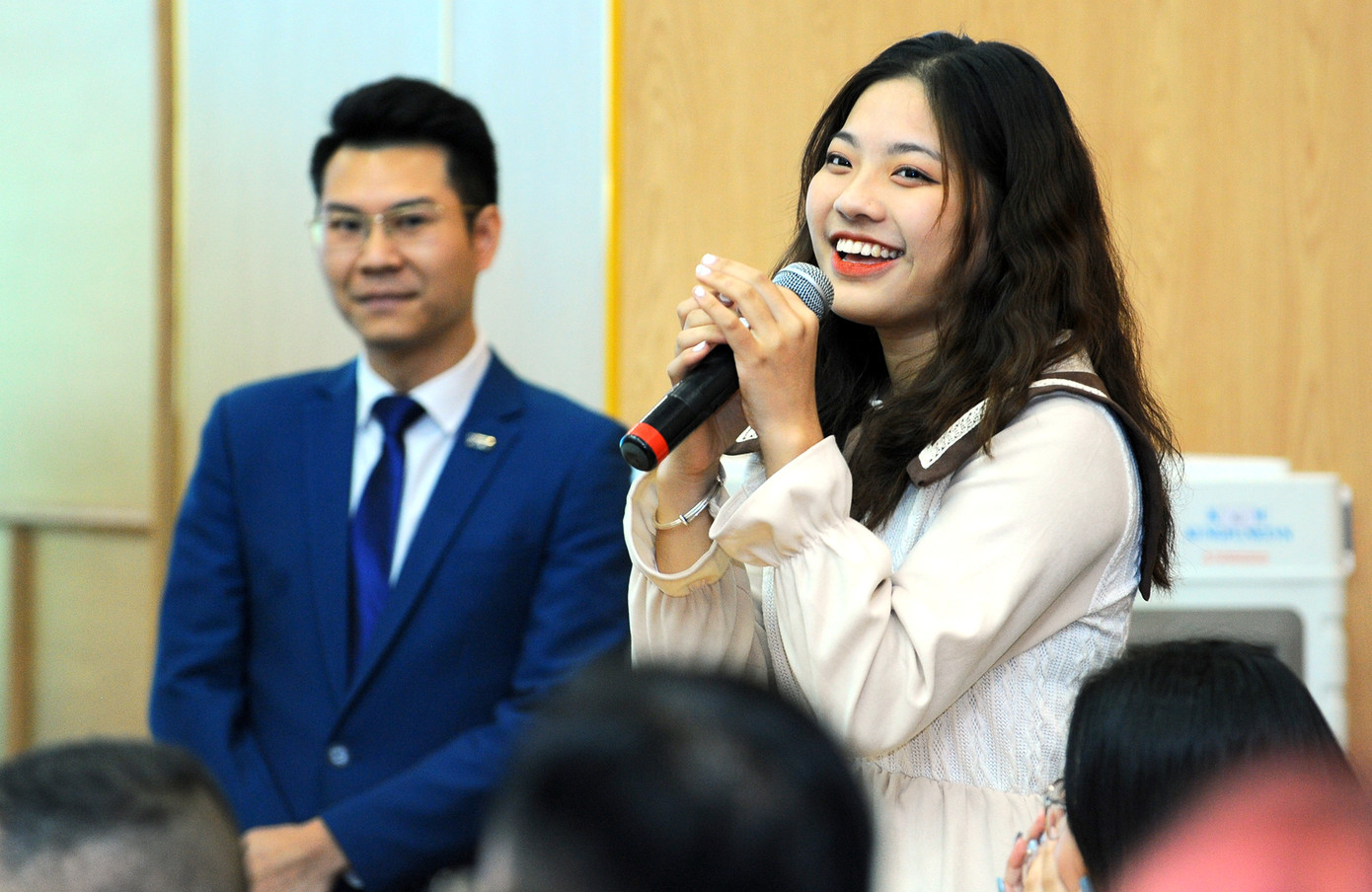 Hoa hậu Việt Nam 2020 Đỗ Thị Hà và lời hứa 'mời cả lớp đi du thuyền' ảnh 4