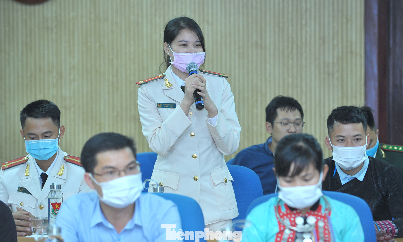 Vận động không xuất nhập cảnh trái phép để phòng chống dịch COVID-19 ảnh 3