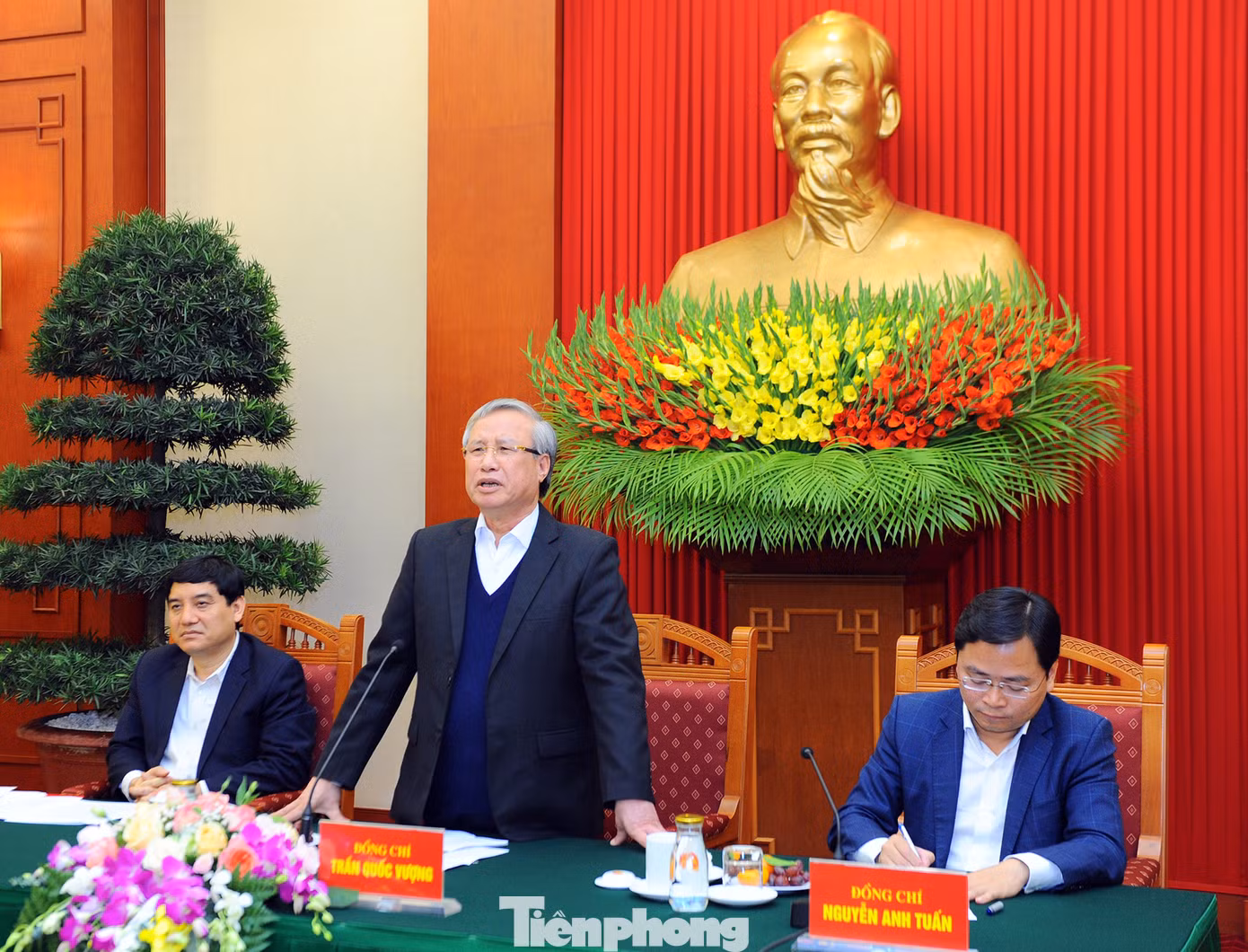 Thường trực Ban Bí thư Trần Quốc Vượng gặp mặt thầy thuốc trẻ tiêu biểu ảnh 4