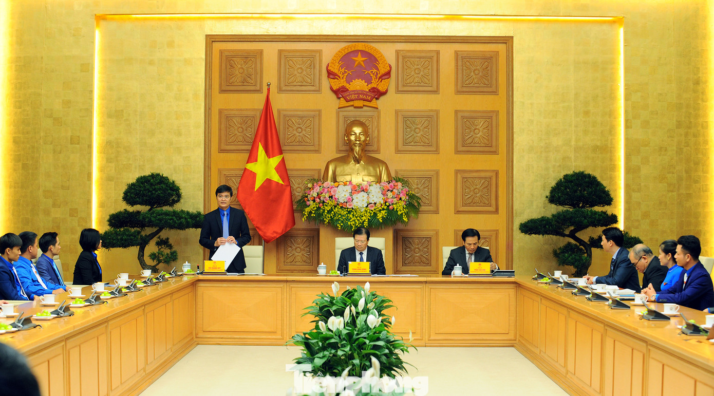 Phó Thủ tướng gặp gỡ 56 thanh niên nông thôn tiêu biểu ảnh 4