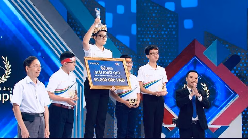 Thí sinh điểm nhì tháng cao nhất xuất thần đoạt vé Chung kết năm Đường lên đỉnh Olympia 21 ảnh 1