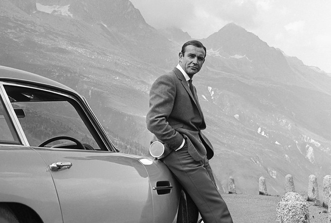 Showbiz 1/11: Nguyễn Hưng bật mí lý do ‘giấu kín’ bà xã hơn 40 năm qua ảnh 5