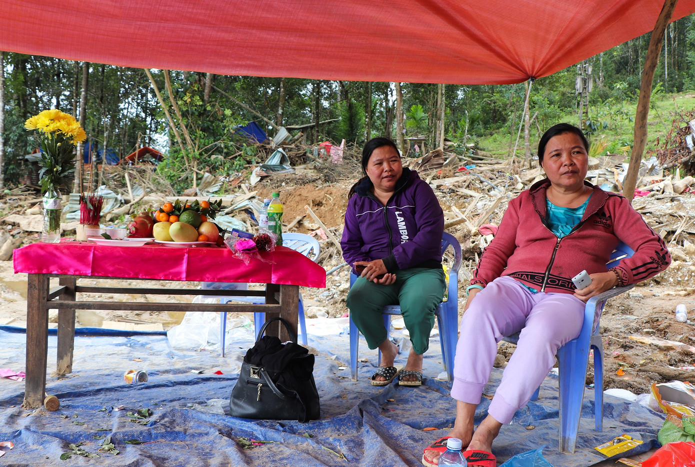 Về lại Trà Leng sau 30 ngày sạt lở kinh hoàng: Thẫn thờ dõi tìm người mất tích ảnh 7