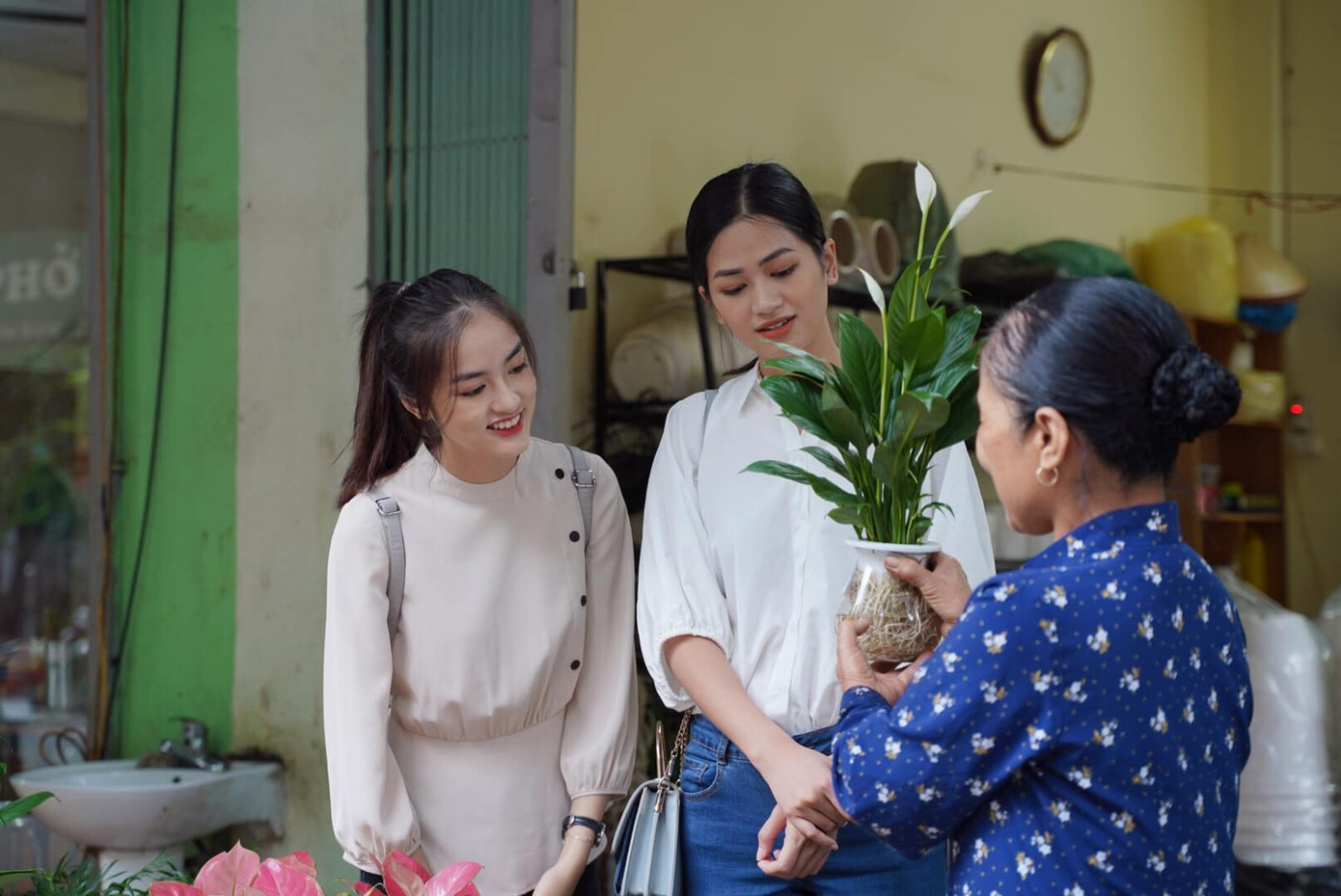 Hai cô gái đến từ Phú Thọ lọt Top 35 Hoa hậu Việt Nam 2020 là ai? ảnh 2