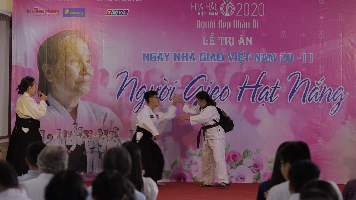 Thí sinh HHVN 2020 nghẹn ngào trước hành trình 50 năm 'gieo' hi vọng cho trẻ tự kỉ ảnh 5