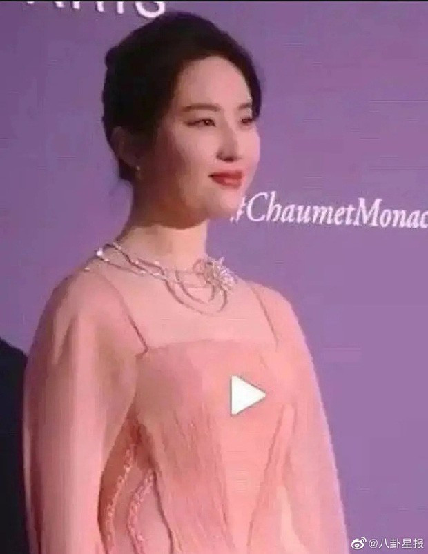 Showbiz 6/11: Tăng Thanh Hà gửi lời nhắn ngọt ngào tới ông xã nhân kỷ niệm 8 năm ngày cưới ảnh 3