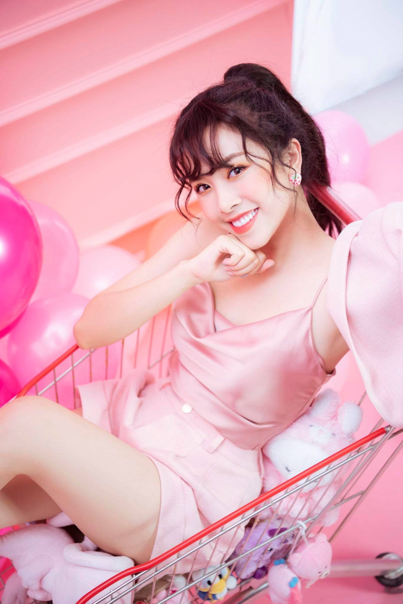 Chân dung chồng sắp cưới giỏi giang của Á hậu Thúy An ảnh 3