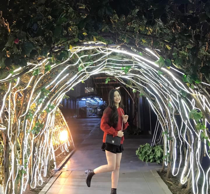 Đại học Thăng Long ngập tràn không khí Giáng sinh sớm, hội sinh viên tha hồ “sống ảo“ ảnh 6