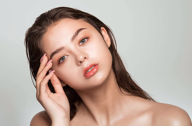 Nhan sắc nóng bỏng của mẫu Tây đang được đồn là bạn gái Bùi Tiến Dũng ảnh 6