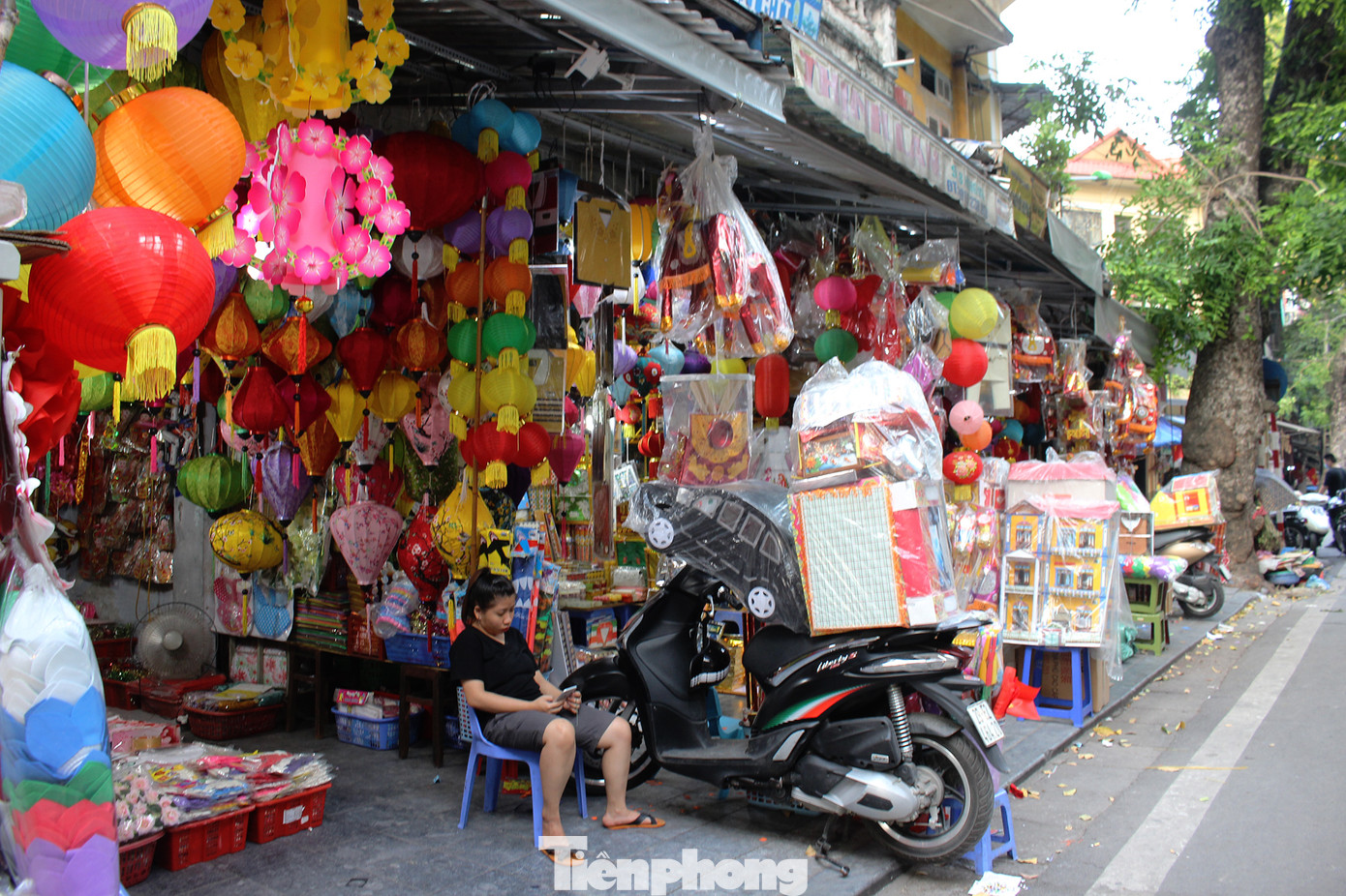 Ý tưởng 'lạ' về việc gửi khẩu trang cho cõi âm chống COVID-19 trong tháng cô hồn ảnh 4