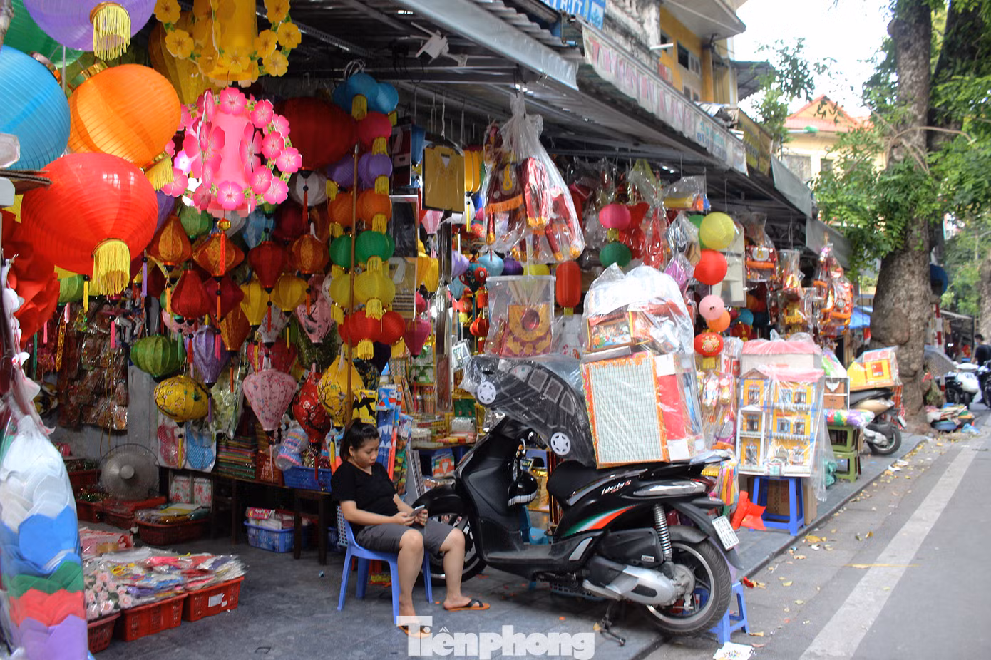 Ý tưởng 'lạ' về việc gửi khẩu trang cho cõi âm chống COVID-19 trong tháng cô hồn ảnh 4