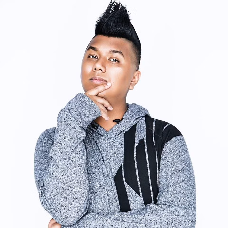 YouTuber làm ở đài phát thanh Singapore bị tố quấy rối tình dục trẻ vị thành niên ảnh 2