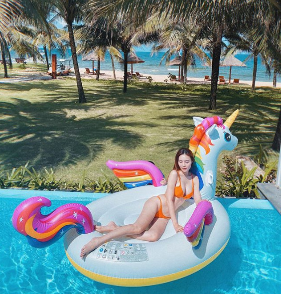 Ninh Dương Lan Ngọc khoe body đẹp nuột nà khiến fan 'thổn thức' ảnh 2