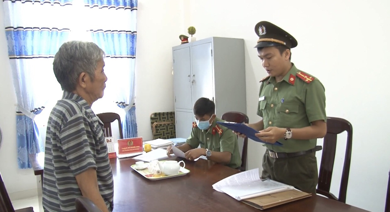Phú Yên bắt 2 đối tượng xâm phạm an ninh quốc gia ảnh 1