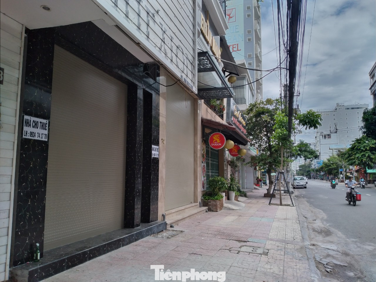 Phố Tây Nha Trang đóng cửa hàng loạt vì dịch COVID - 19 ảnh 6