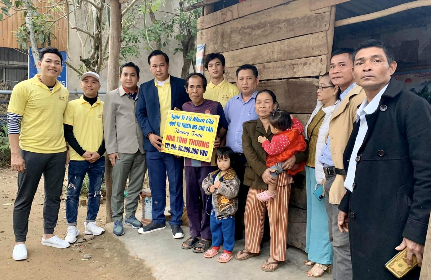 Chung tay chia sẻ khó khăn với khúc ruột miền Trung ảnh 4