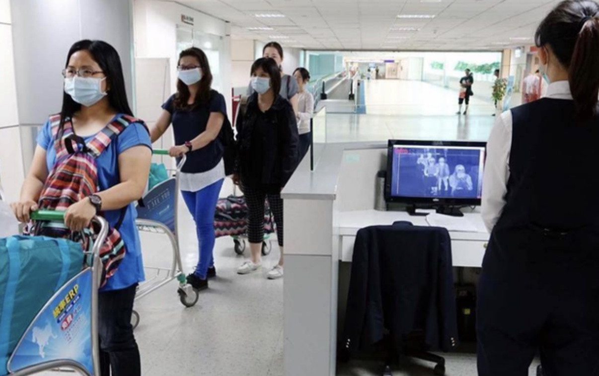 17 người chết vì coronavirus mới, bệnh lây nhiều nước, WHO họp khẩn ảnh 1