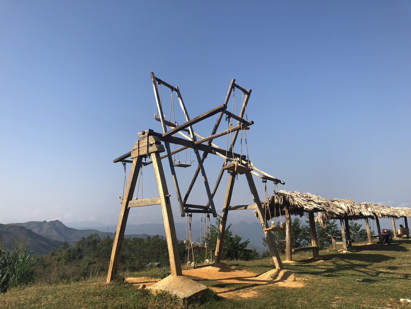 Đồng bào Mông ăn Tết cộng đồng ảnh 12