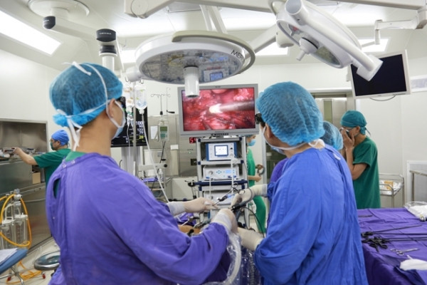 Hy hữu bé trai chào đời cùng vòng tránh thai của mẹ ảnh 5 Hy hữu bé trai chào đời cùng vòng tránh thai của mẹ ảnh 5