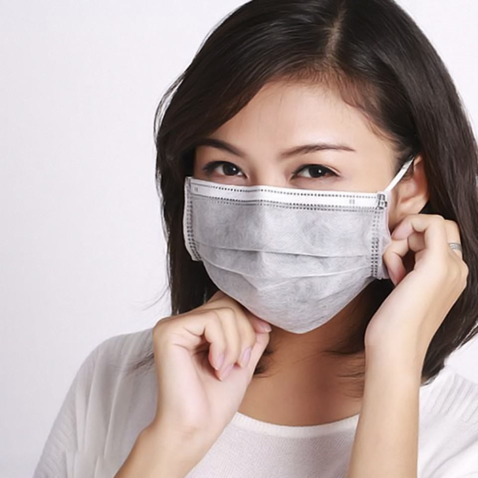 Cảnh báo: Nguy cơ lây nhiễm Covid-19 trong xe bus, taxi ảnh 2