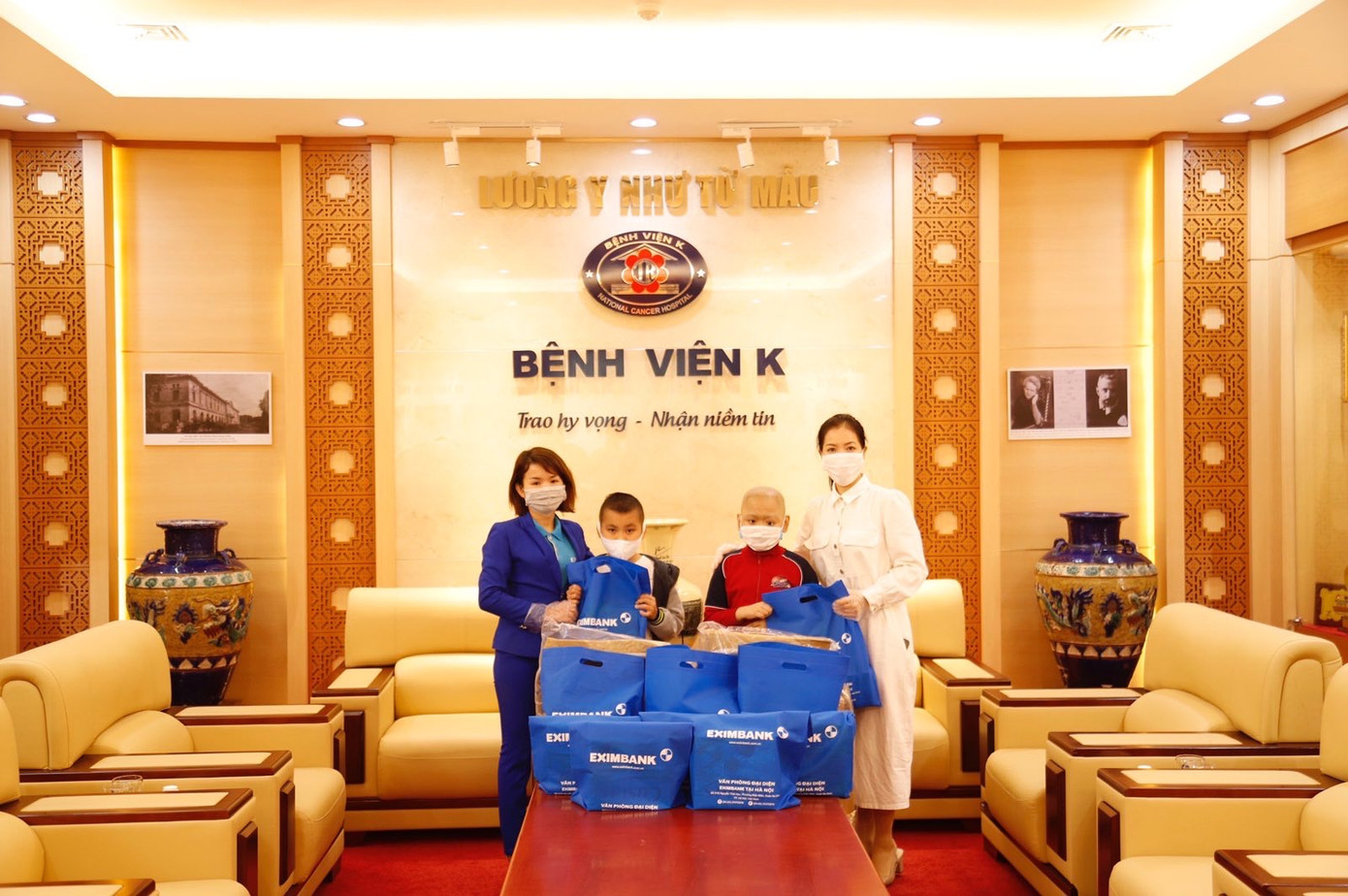 Eximbank chung tay vì lớp học Hạnh Phúc cho các em thiếu nhi Bệnh viện K cơ sở 3 ảnh 1