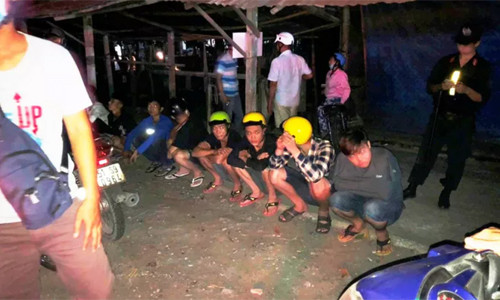 Thiếu tá CSGT gãy chân, xuất huyết não vì bị ‘quái xế’ cố tình tông thẳng ảnh 1