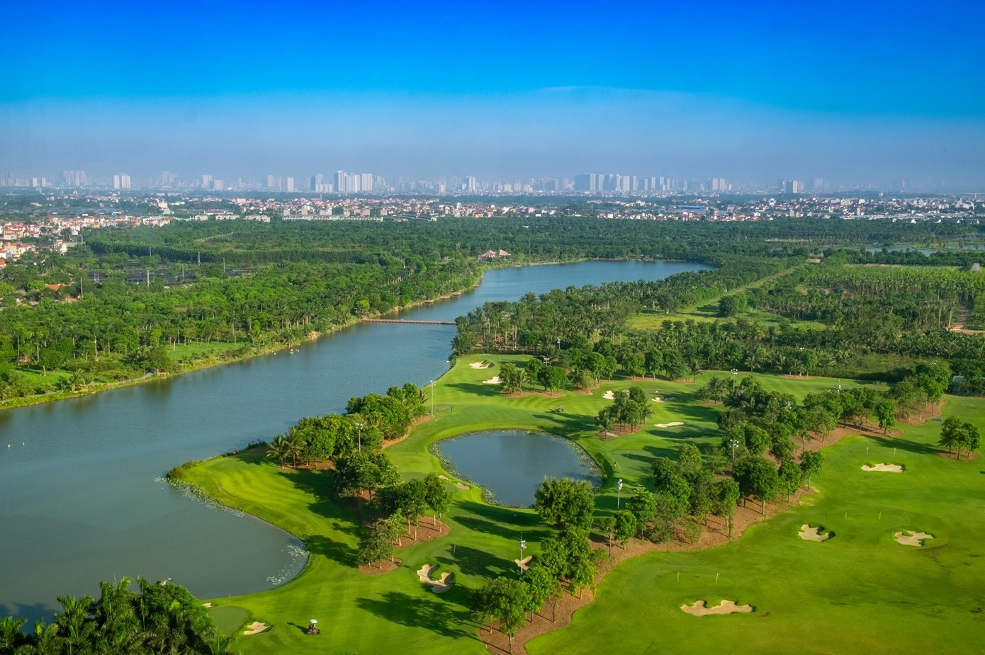 Ecopark lọt top 3 chủ đầu tư bất động sản uy tín nhất Việt Nam năm 2020 ảnh 1