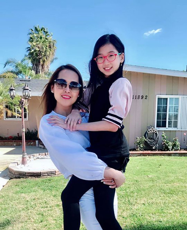 'Gái nhảy' Minh Thư sống vui bên con gái ảnh 1