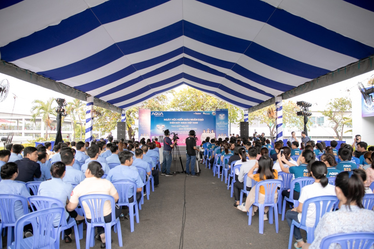 AQUA Việt Nam cùng Đỗ Mỹ Linh và Trần Tiểu Vy hiến máu vì cộng đồng ảnh 1