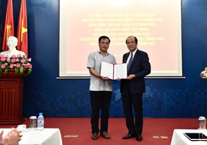 Bổ nhiệm ông Nguyễn Hồng Sâm làm quyền Tổng Giám đốc Cổng TTĐT Chính phủ ảnh 2