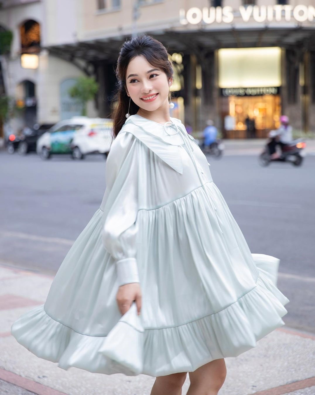 Bà xã Dương Khắc Linh liên tục đăng ảnh bầu vẫn có trai nhắn tin cưa cẩm ảnh 2