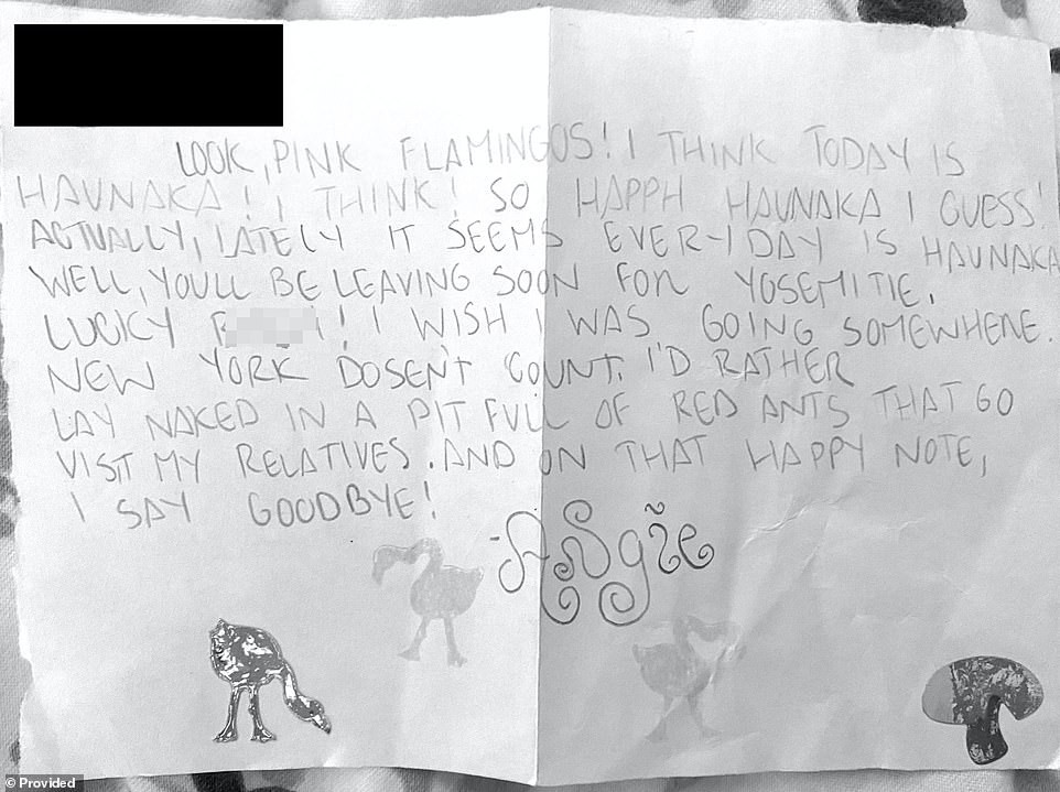 Loạt ảnh và thư tay hiếm chưa từng hé lộ về Angelina Jolie thời chưa nổi tiếng ảnh 15