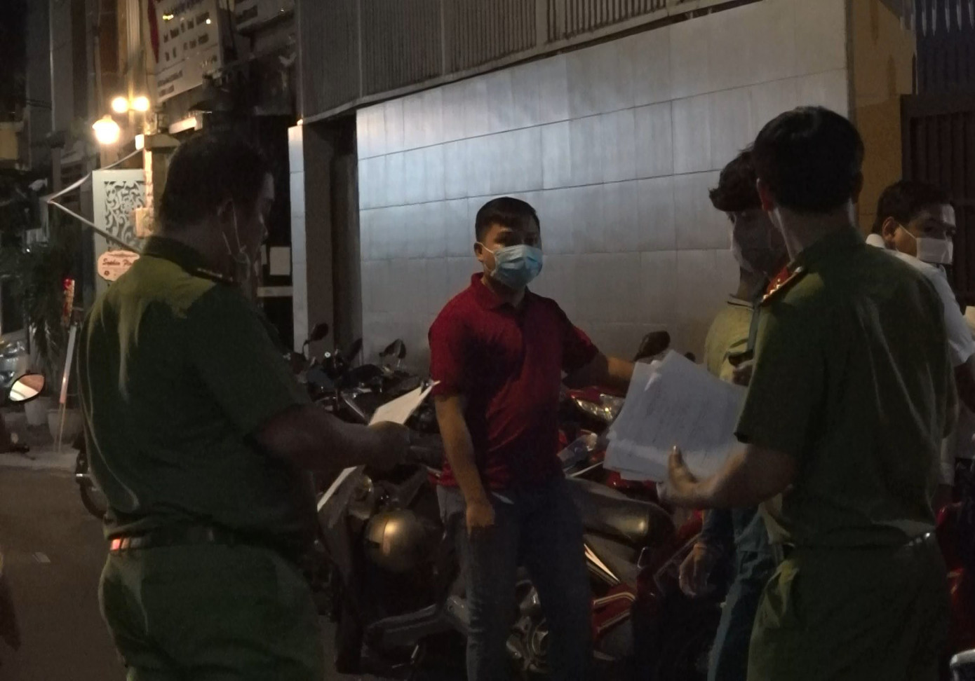 Bắt nghi phạm giết người cướp tài sản rồi đốt nhà phi tang ảnh 1