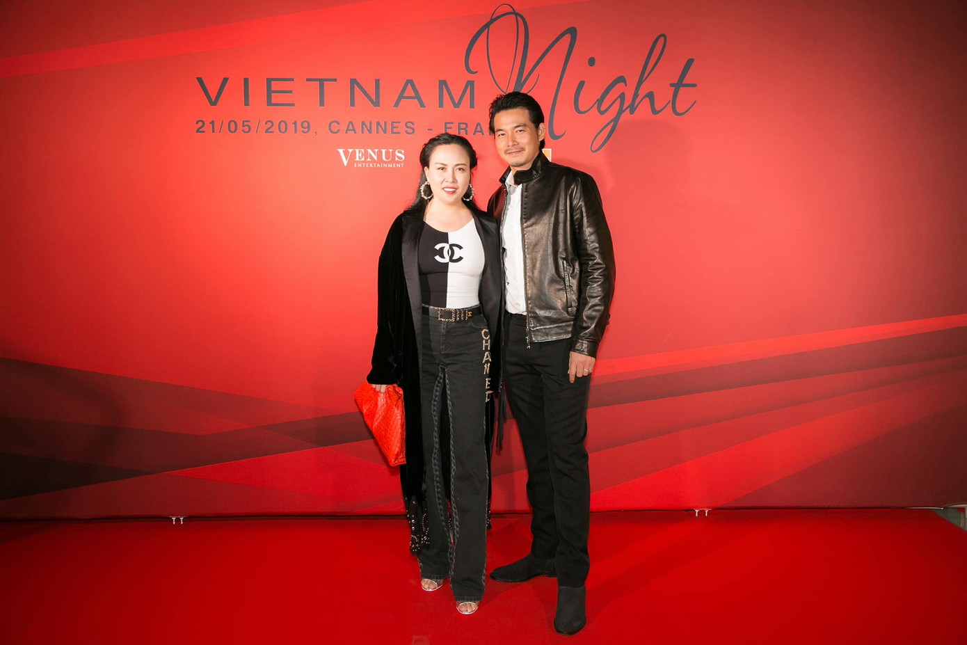 Thực hư tin đồn Quách Ngọc Ngoan được bạn gái đại gia hơn 9 tuổi mua giải 'Tình Bolero' ảnh 2