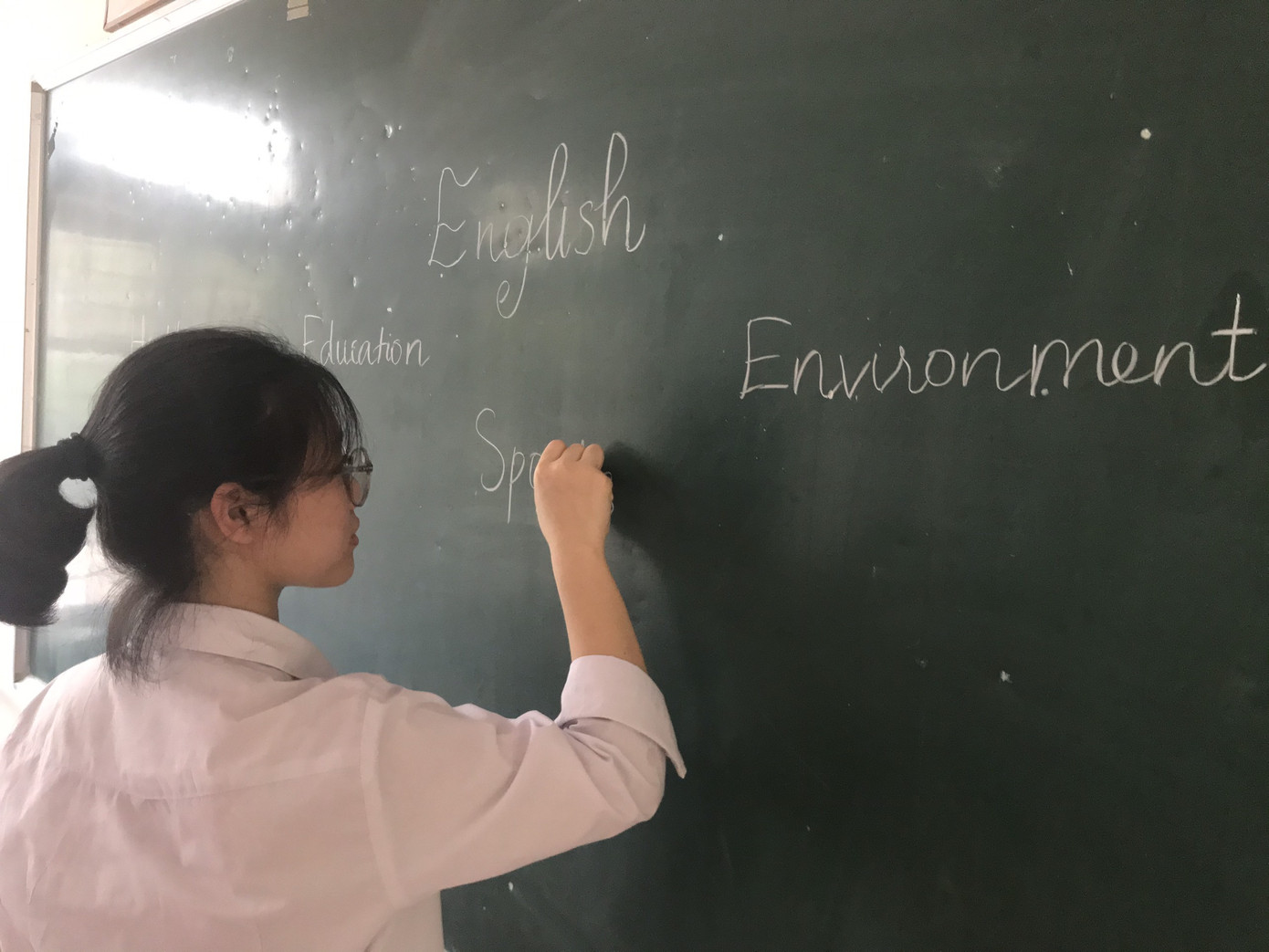 Từ học sinh trường làng đến quán quân Olympic tiếng Anh toàn quốc ảnh 1