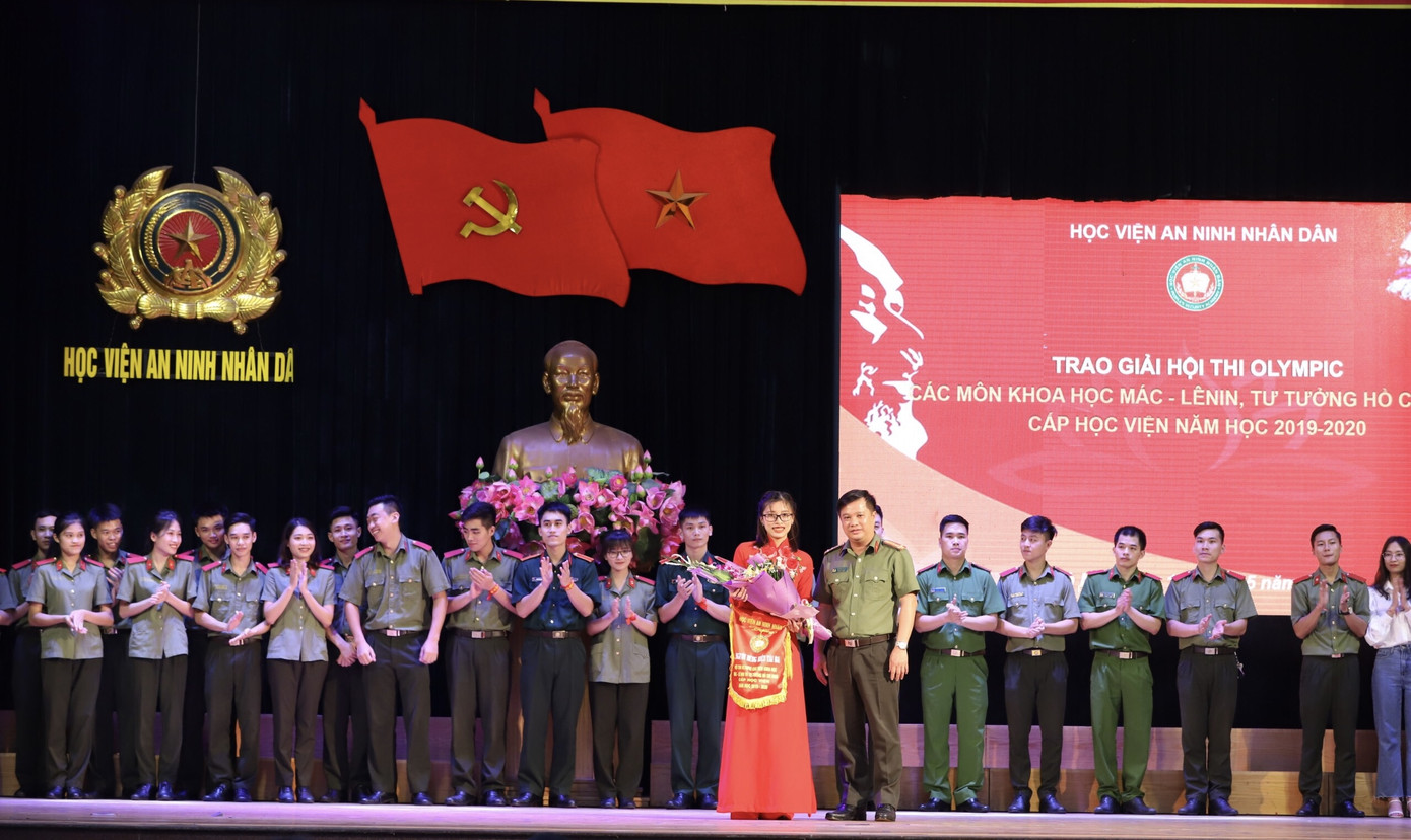 Hội thi về chủ nghĩa Mác-Lênin, tư tưởng Hồ Chí Minh của chiến sĩ công an ảnh 1