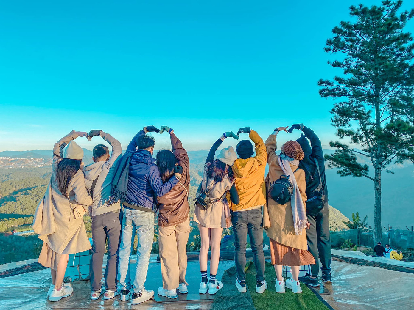 Nhóm bạn chụp bộ ảnh đẹp như phim ở Đà Lạt ảnh 4