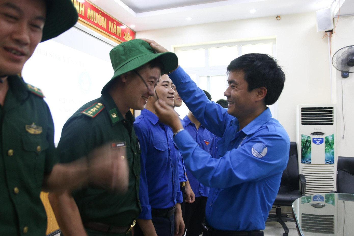 Khởi động chiến dịch tình nguyện Mùa hè xanh ảnh 3