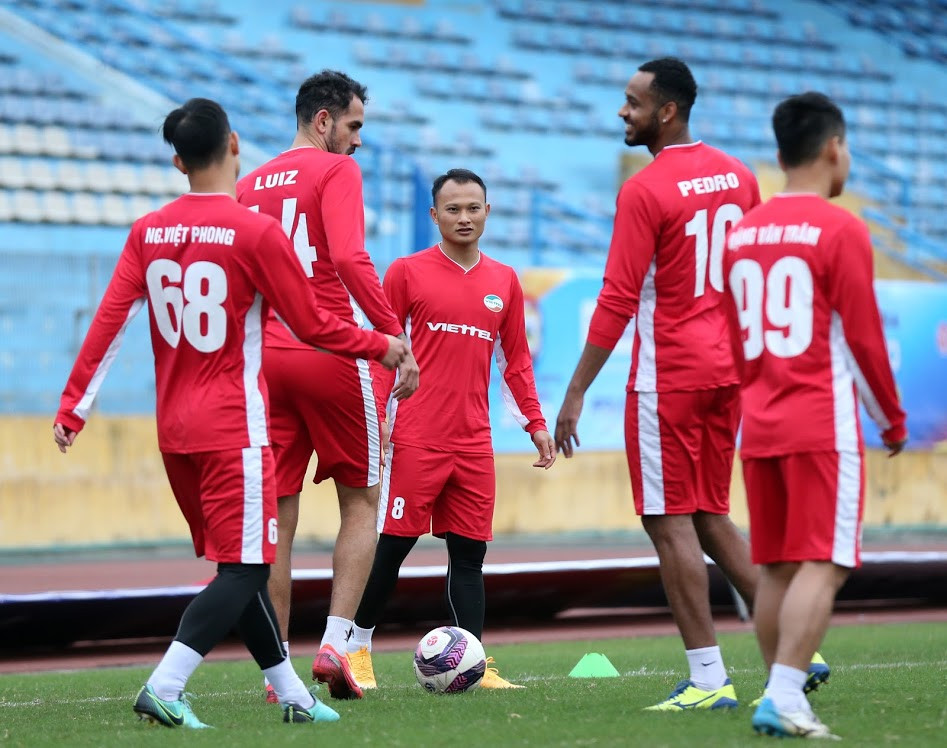 CLB Viettel luyện binh giữa trời đông, chuẩn bị cho Siêu cúp ảnh 8