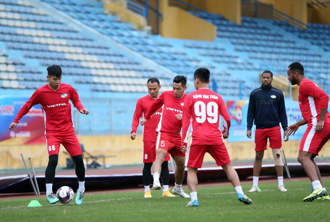 CLB Viettel luyện binh giữa trời đông, chuẩn bị cho Siêu cúp ảnh 9