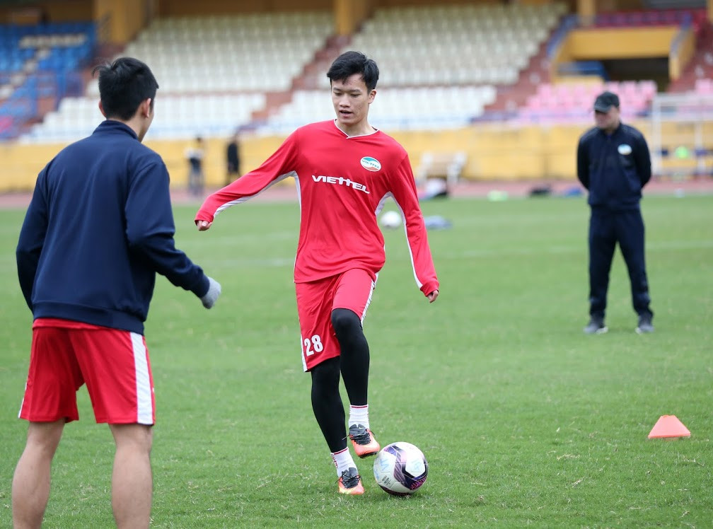 CLB Viettel luyện binh giữa trời đông, chuẩn bị cho Siêu cúp ảnh 11