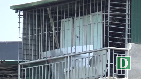 Nơm nớp lo sợ với 'chuồng cọp, lồng chim' giăng khắp Thủ đô ảnh 15