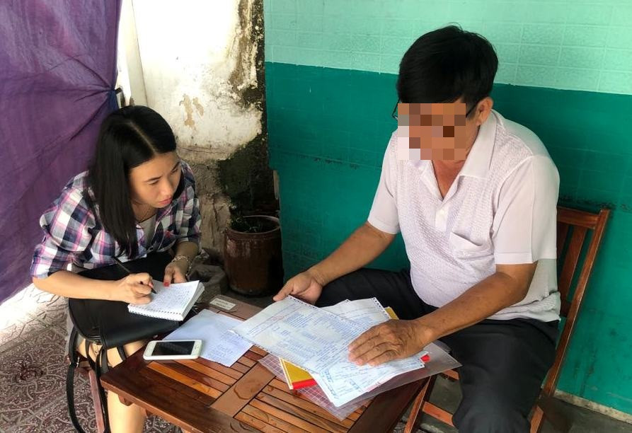 Mua bảo hiểm nhân thọ, khách hàng lo bị 'đem con bỏ chợ' ảnh 1