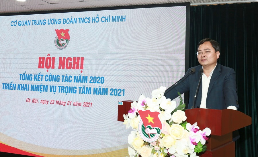 Màu áo xanh thanh niên để lại dấu ấn đậm nét trong năm 2020 ảnh 1