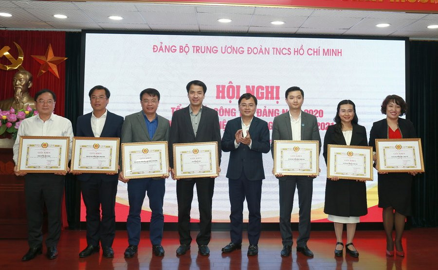 Khẩn trương xây dựng chương trình hành động ảnh 3